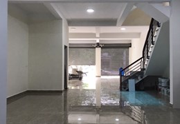 Cho thuê nhà 4 tầng đường Phan Bội Châu, Lê Lợi, Thành phố Vinh, Nghệ An