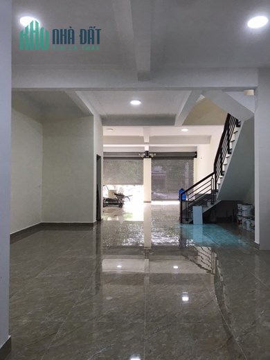Cho thuê nhà 4 tầng đường Phan Bội Châu, Lê Lợi, Thành phố Vinh, Nghệ An