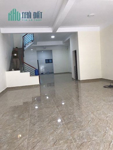 Cho thuê nhà 4 tầng đường Phan Bội Châu, Lê Lợi, Thành phố Vinh, Nghệ An