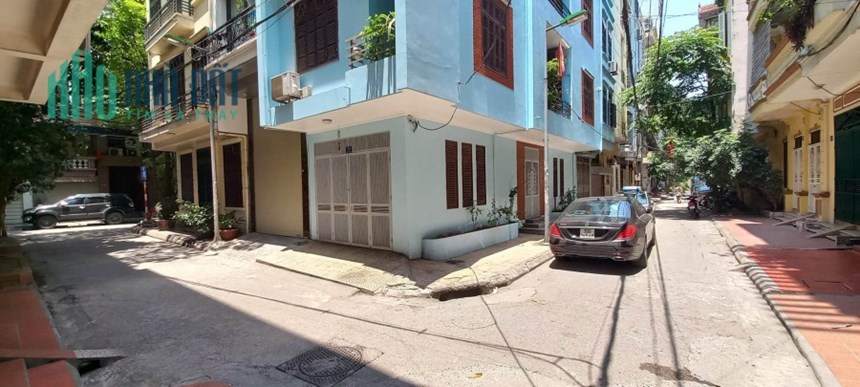 Quận Hai Bà Trưng-Khu Phân Lô-Cổng Bảo Vệ-ÔTô Chạy Quanh Nhà-Rẻ Như Trong Ngách