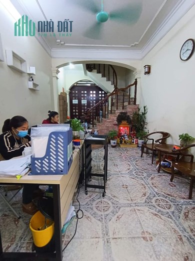 Quận Hai Bà Trưng-Khu Phân Lô-Cổng Bảo Vệ-ÔTô Chạy Quanh Nhà-Rẻ Như Trong Ngách