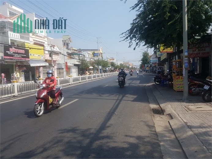 Cho thuê nhà mặt tiền đường 30/4 TPVT khu đông dân dễ kinh doanh