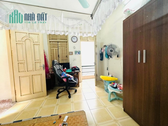 BÁN NHÀ CẦU GIẤY - DỊCH VỌNG - GẦN PHỐ - NGÕ RỘNG THÔNG- 45M - MT 4M - SỔ PHÂN LÔ