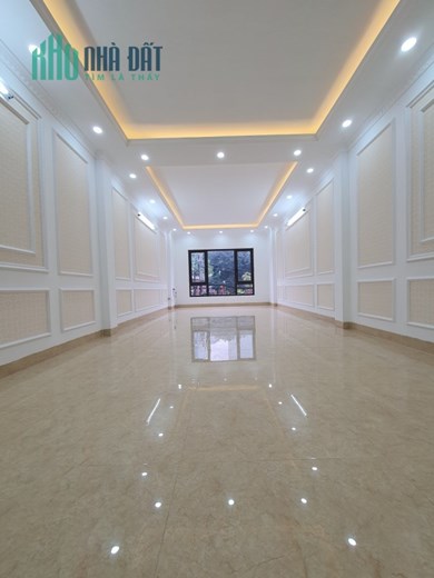 BÁN NHÀ CẦU GIẤY - NGUYỄN NGỌC VŨ - 7 TẦNG THANG MÁY - Ô TÔ TRÁNH - PHÂN LÔ - KD