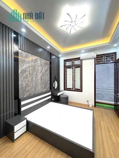 Bán nhà Hoàng Hoa Thám  Ba Đình 5tỷ6  39m2 5T  KINH DOANH gần Ô Tô,