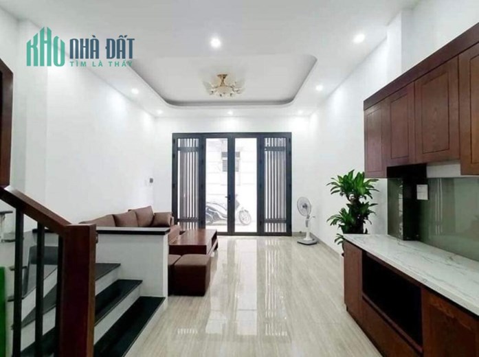 BÁN NHÀ CHÍNH CHỦ NGÕ 424 NGỌC THUỴ - LONG BIÊN 5 TẦNG, MẶT TIỀN 4,85M,  Ô TÔ ĐỖ CỬA. GIÁ NHỈNH 4 TỶ