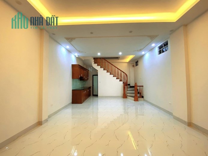 Nhà đẹp Như Khách Sạn 639  Hoàng Hoa Thám - Ba Đình  Vài Bước Ra Phố