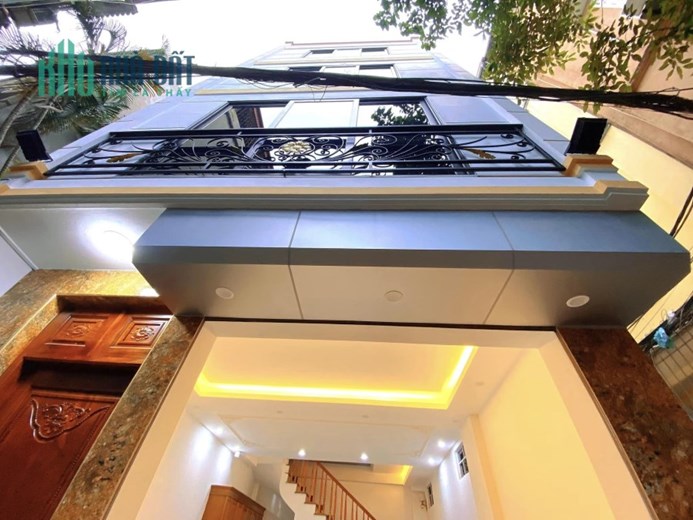 Nhà đẹp Như Khách Sạn 639  Hoàng Hoa Thám - Ba Đình  Vài Bước Ra Phố