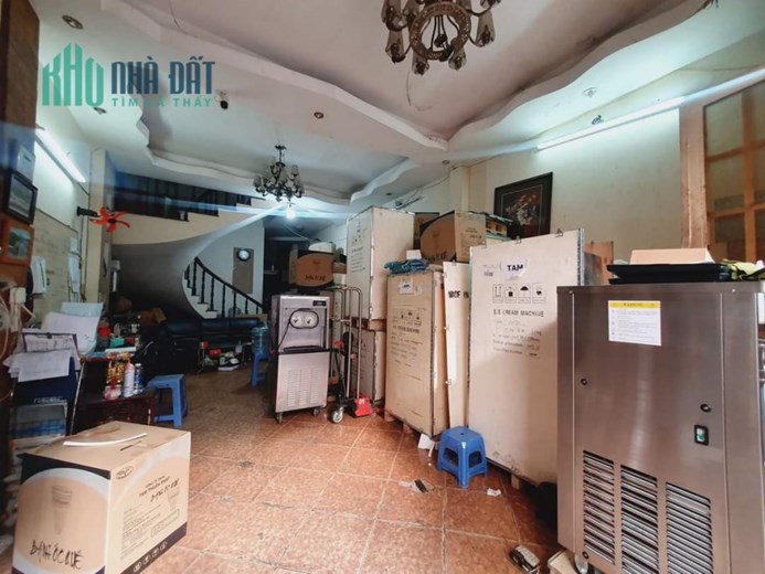 Nhà Phú Nhuận, Lê Văn Sỹ, HXH tránh nhau, xe hơi ngủ trong nhà, 106m2, Ngang 6m
