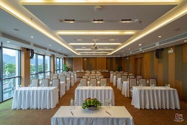 BÁN KHÁCH SẠN 4* BIỂN ĐÀ NĂNG 270M 23 TẦNG 100P GIÁ CHỈ 2XX TỶ QUẬN SƠN TRÀ ĐÀ NẴNG