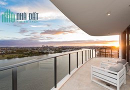 Bán Penhouse 90m quận Tây Hồ, View Hồ Tây, Giá 5.8 Tỷ. Nhận nhà ngay, Sổ đỏ sẵn