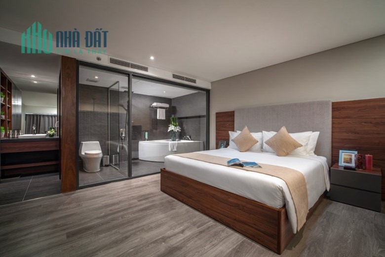 Bán Penhouse 90m quận Tây Hồ, View Hồ Tây, Giá 5.8 Tỷ. Nhận nhà ngay, Sổ đỏ sẵn