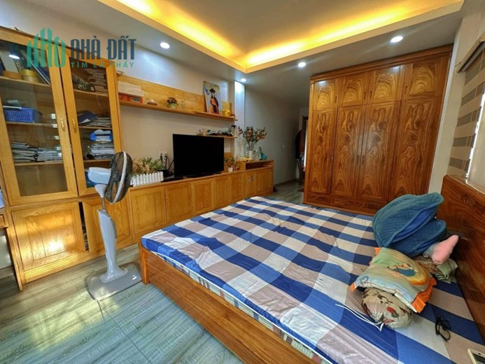 ⭐️LÔ GÓC 3 THOÁNG-CÁCH PHỐ 5M- Phố Bích Câu (Cát Linh) 45m/6T Thang Máy-9.9 Tỷ⭐️