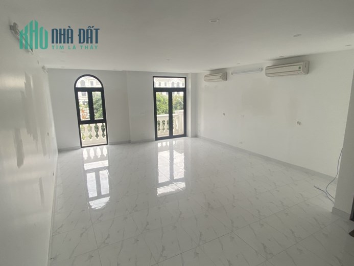 Chính chủ bán Shophouse Ngọc Trai 06 trục đường 52m - Vinhomes Ocean Park Gia Lâm
