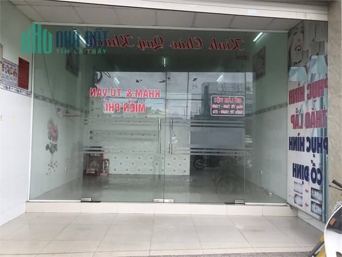 Cho thuê mặt tiền nhà kính đẹp cạnh chợ phường 11 đường 30/4 tpvt