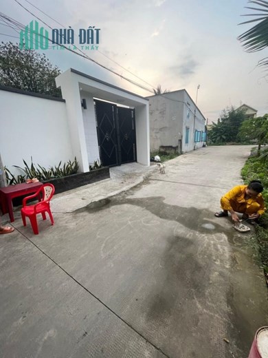 Đất xã Phạm văn Hai, Bình chánh 122m2 full thổ cư