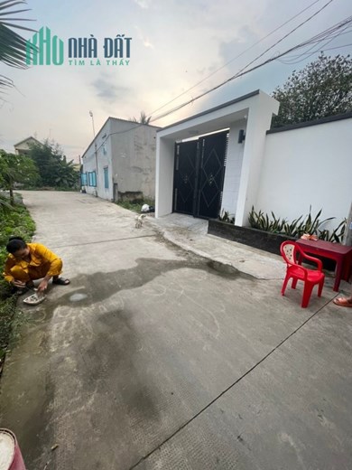 Đất xã Phạm văn Hai, Bình chánh 122m2 full thổ cư