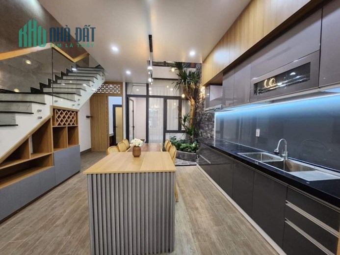 🔴NHÀ 3 TẦNG ĐƯỜNG TRẦN QUÝ KHOÁCH