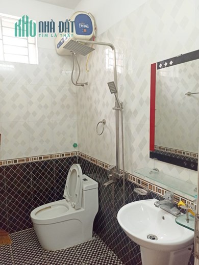 Bán nhà gốc dân xây độc lập phố Văn Cao, diện tích 40m 4 tầng lô góc, GIÁ 2.6 tỉ