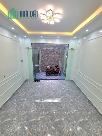 Bán nhà xây mới độc lập phố Thiên Lôi, 45m 4 tầng, sân cổng riêng, GIÁ 2.95 tỉ
