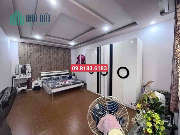 Bán nhà gốc dân đang ở phố 254 Văn Cao, diện tích 50m 4 tầng GIÁ 2.5 tỉ