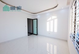 Bán nhà xây mới tinh ngõ 189 Đông Khê, diện tích 66m 4 tầng, GIÁ 3.25 tỉ sân rộng