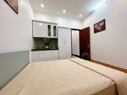 Chính chủ cần bán gấp tòa nhà căn hộ phố Nguyễn Khánh Toàn 90m2 x 5 t 17 ph giá 11.8 tỷ