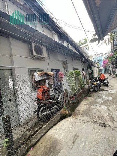 BÁN NHÀ QUẬN 7 CÁCH MẶT TIỀN NGUYỄN THỊ THẬP CHỈ 20M