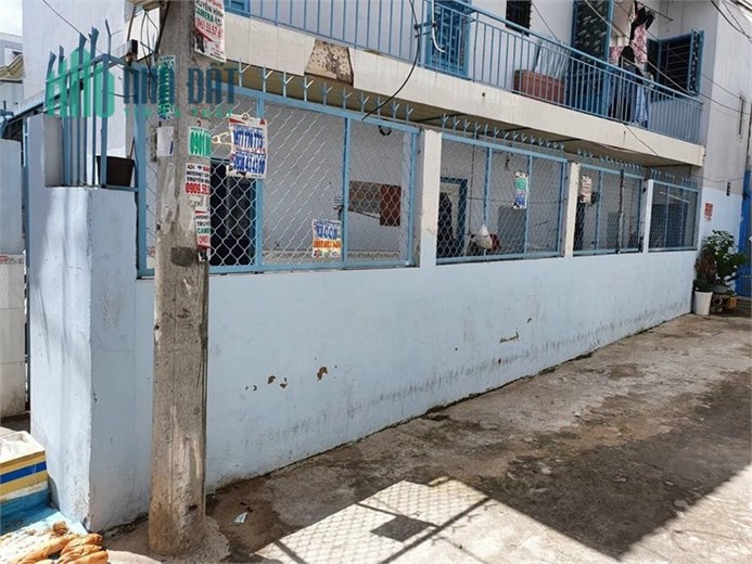 BÁN NHÀ QUẬN 7 CÁCH MẶT TIỀN NGUYỄN THỊ THẬP CHỈ 20M