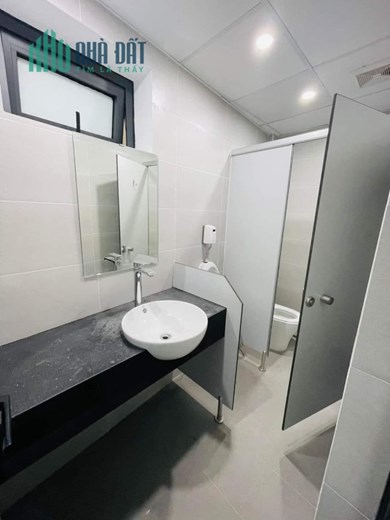 TÒA NHÀ VĂN PHÒNG – KIM CƯƠNG XANH TÂY HỒ: Yên Phụ 85m2, 2 mặt phố, 8 tầng, 2 hầm
