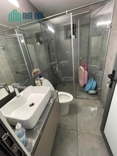 BÁN NHÀ NGÕ 175 LẠC LONG QUÂN