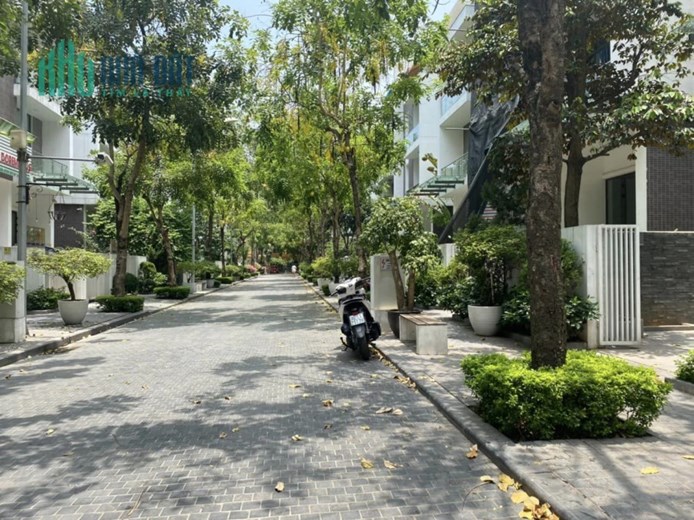 ⚜️ Bán Biệt Thự Imperia Garden, Nguyễn Huy Tưởng, Đống Đa, 196m2 5T MT 9 m, Chỉ 43.5 Tỷ ⚜️
