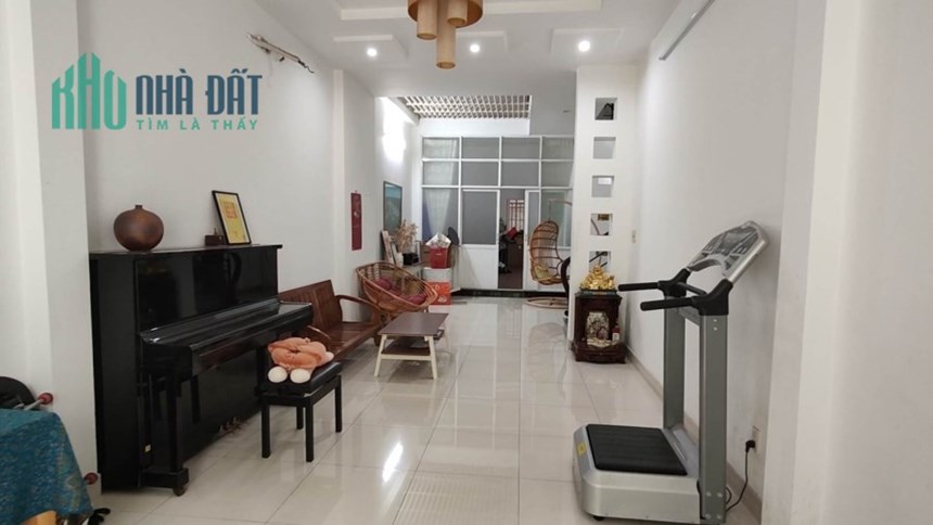Bán nhà đẹp HXH Đất Thánh p6 Tân Bình 102m2 4 tầng 6 PN, vị trí đỉnh nhỉnh 11 tỷ TL