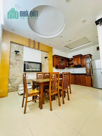 BÁN NHÀ TRUNG TÂM BÁCH KHOA - HAI BÀ TRƯNG - NHÀ ĐẸP - 3 THOÁNG - GẦN OTO - 40M NHỈNH 4 TỶ
