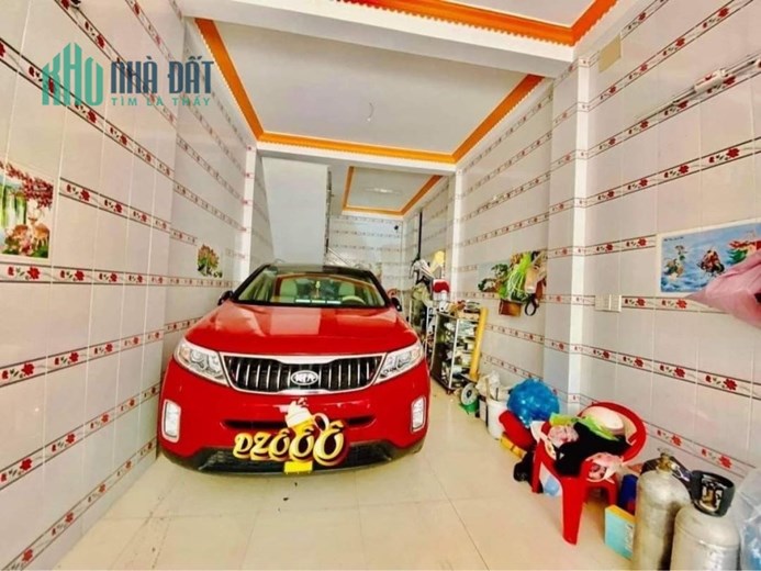 bán nhà Nguyễn Sơn quận Tân Phú hẻm 5m - 4 x14m x 4T chỉ 5.8 tỷ TL
