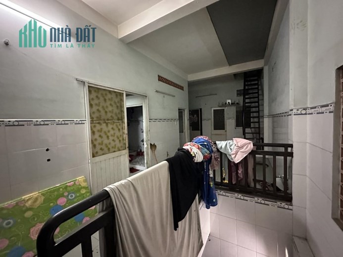 Nhà đường số 4 Linh Tây, xe hơi đến tận cửa, 120m2, chỉ còn 6 tỷ.