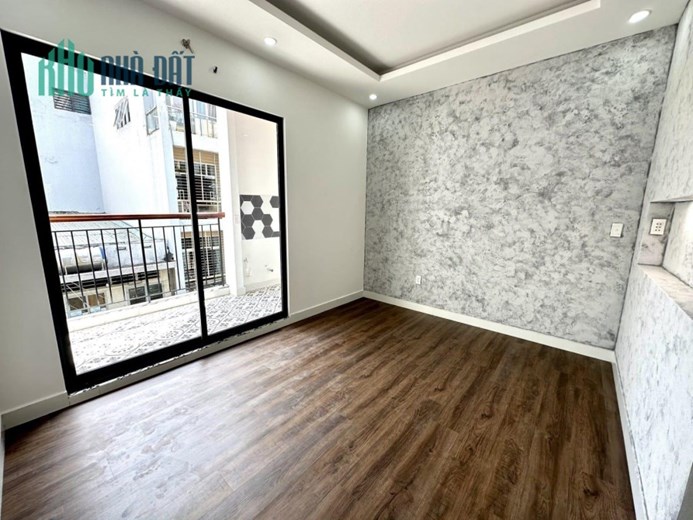 Bán Nhà Trần Quang Diệu - Quận 3 - 81m2 - 4 Tầng - Chỉ nhỉnh 17Tỷ.