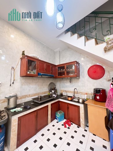 XUÂN THỦY 35M 3T 2 NGỦ GIÁ CHỈ 3 TỶ 490TR