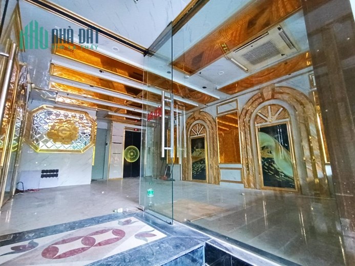 Cho thuê nhà nguyên căn, Trần Đại Nghĩa, mặt phố, 60m2, 8T, Thang máy, KD.