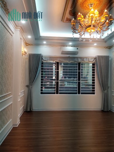 Bán nhà phân lô ngõ 9 ngõ phố Trần Quốc Hoàn dt 56 m2 x 6 t mới tinh ô tô vào nhà 15 ,5 tỷ