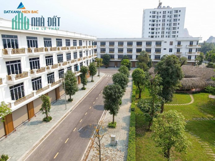 CẮT LỖ CĂN NHÀ LIỀN KỀ 4 TẦNG KHU ĐÔ THỊ XUÂN HƯNG - TP THANH HÓA
