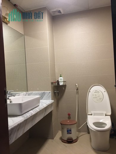 Bán toà nhà 7 tầng mp Vạn Phúc - quận Ba Đình- Hà Nội. Diện tích 80m2 .GIÁ 28 tỷ