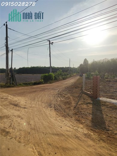 CHỦ NỢ NGÂN HÀNG CẦN BÁN GẤP LÔ ĐẤT GẦN 300M2 ĐƯỜNG Ô TÔ