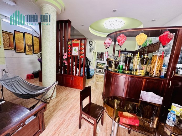 Nhà HXH 190m2, Tam Phú Thủ Đức, kiểu biệt thự, cách đường lớn 10m, giá 13,5 tỷ.