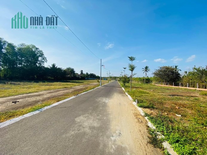 Đất thổ cư sổ hồng trao tay 950 triệu/ lô ngay KDC đông đúc Sông Thao - Đồng Nai.