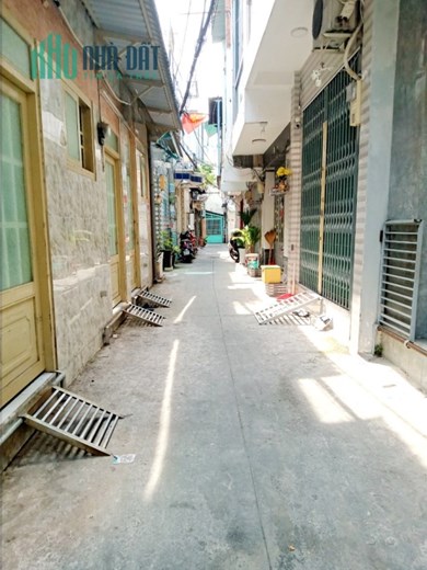 Nhà bán hẻm đường Cao Xuân Dục P12 Q8 Giá : 3.2 Tỷ (Thương lượng)