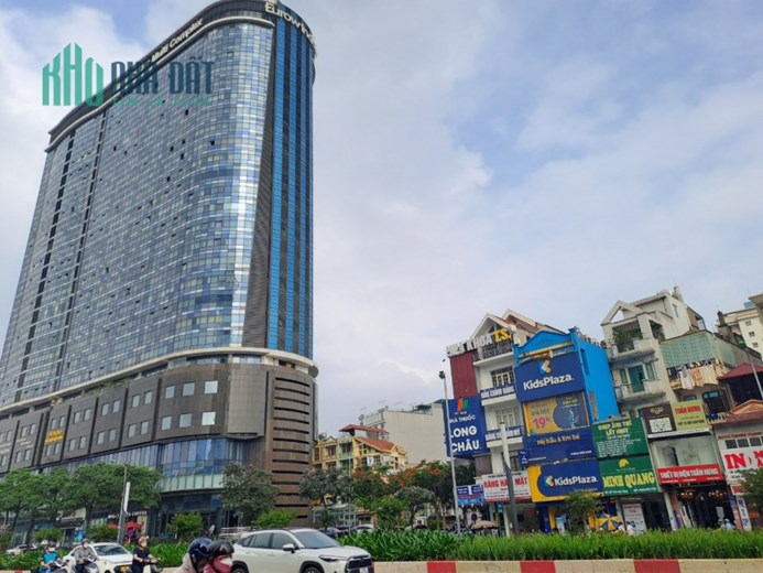 Siêu Hiếm. Mặt phố Vũ Phạm Hàm. 120m. Mt 8m. 8 tầng. Vỉa hè. Thang máy. 68 tỷ