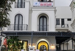 Bán gấp. Nhà biệt thự. Giá bán như Liền kề tại Vinhomes Gia Lâm