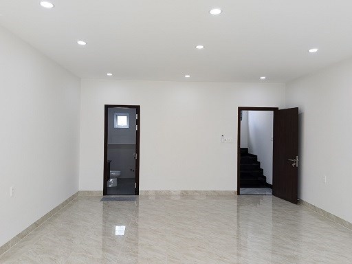 - Cho Thuê nhà nguyên căn đường Lê Thị Chợ (1351 Huỳnh Tấn Phát, Phường Phú Thuận, Quận 7).