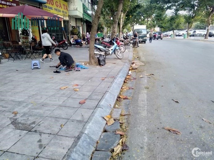 Nhà Hiếm Vỉa Hè Rộng Khủng Mặt Phố Vạn Phúc MT 5m giá 28.5. tỷ, 55m x 5 tầng, Sđcc